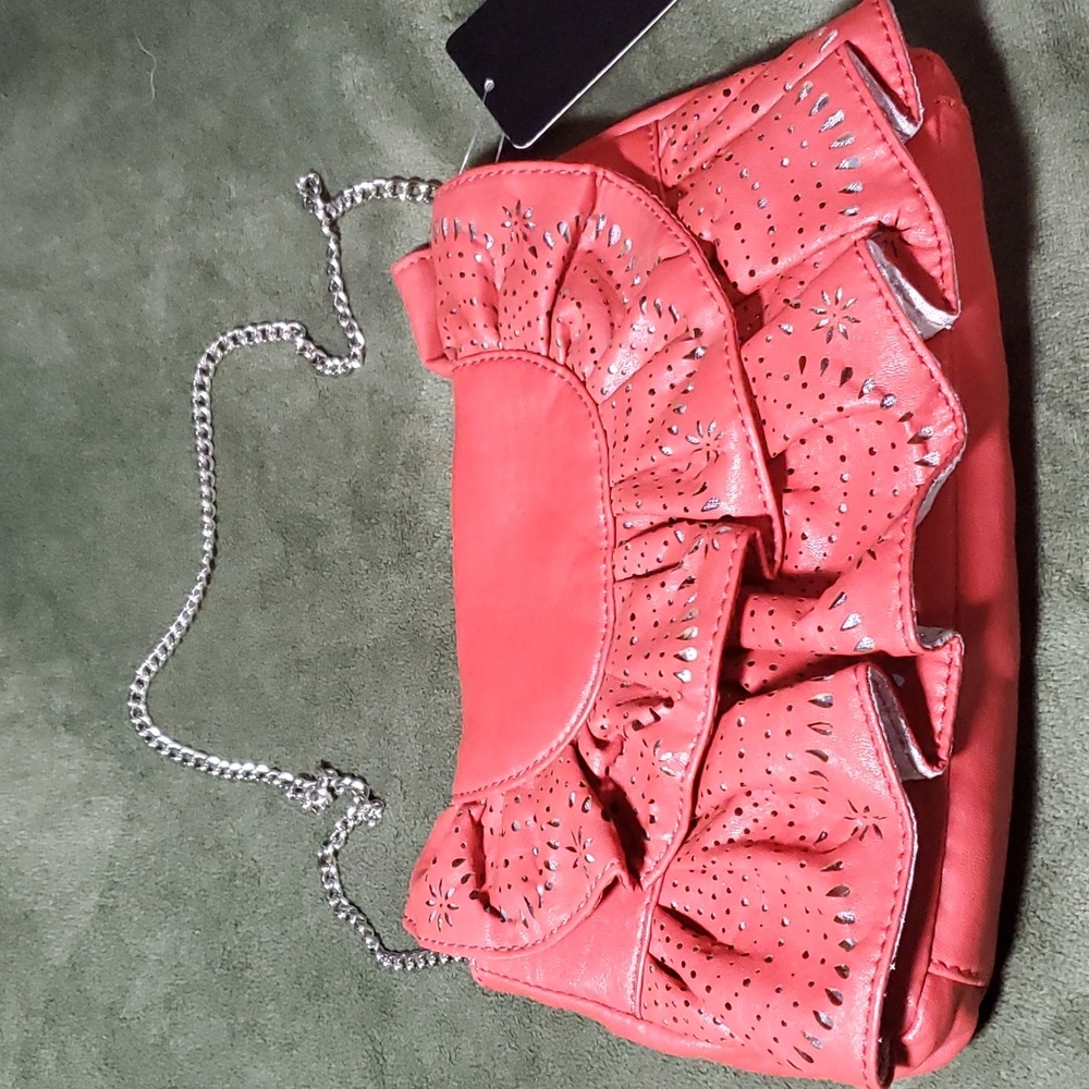 Daisy Fuentes Beautiful Coral Clutch